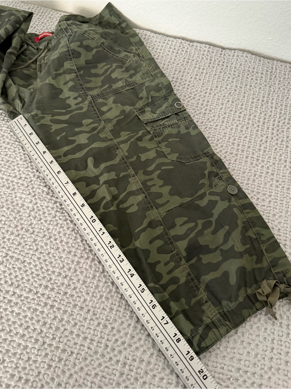 UNIONBAY womens capri Olive Camo Cargo Pants size 9 juniors - Picture 5 of 9